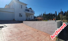 Beautiful detached villa with central heating in Tsada village 