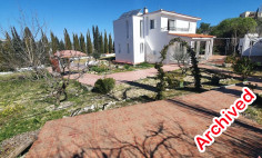 Beautiful detached villa with central heating in Tsada village 