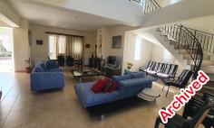 Beautiful detached villa with central heating in Tsada village 