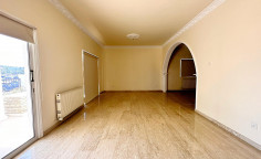 6 bedroom house in Aradippou area 