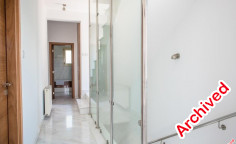 4 bedroom house with swimming pool to rent in Coral Bay