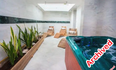4 bedroom house with swimming pool to rent in Coral Bay