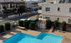 Lovely 2 bedroom apartment with swimming pool for sale in Chloraka