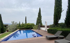 Luxury 4 bedroom house with swimming pool for sale in Latsi