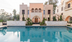 3 bed penthouse with swimming pool for sale in Germasogeia Tourist Area
