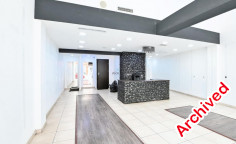 Shop with mezzanine in the city center of Larnaca 