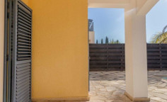 Spacious 2 beds apartment with swimming pool for sale in Yeroskipou