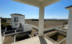 3 bedroom house with swimming pool for sale in Dromolaxia 3 bedroom house with swimming pool for sale in Dromolaxia
