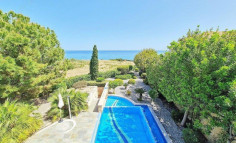 House (detached) in Latchi, Paphos for rent 