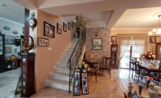 Stunning 4 bedroom house in Ormideia 