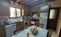Stunning 4 bedroom house in Ormideia 