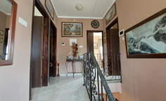 Stunning 4 bedroom house in Ormideia 