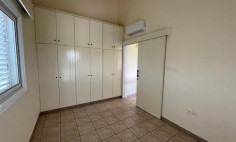4 bedroom unfurnished house to rent in Oroklini