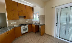 4 bedroom unfurnished house to rent in Oroklini