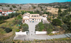Detached villa in Mosfiloti, Larnaca 