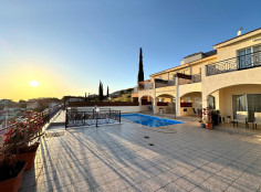 For Sale – 3-Bedroom Maisonette in Peyia, Paphos For Sale – 3-Bedroom Maisonette in Peyia, Paphos