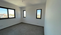 Top floor apartment with roof garden in Livadia 