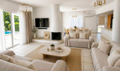 Elegant mediterranean villa with private pool & sea views | walking distance to the sea | Chloraka 