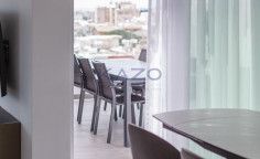 Penthouse apartment with amazing city views in Mesa Geitonia 