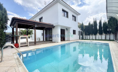 3 bedroom detached house for rent private pool Pareklisia Limassol 