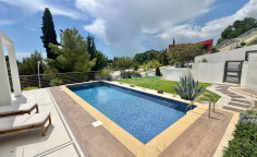 5 bedroom villa sea views for rent Agios Tychonas Limassol 