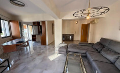 Three beds apartment to rent in Engomi
