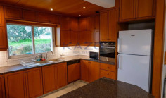 Spacious furnished house in peaceful Agios Athanasios 