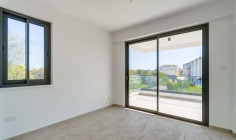 Large two bedroom apartment for sale in Kapparis