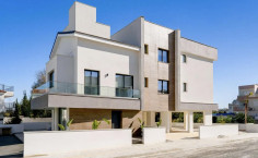 Large two bedroom apartment for sale in Kapparis