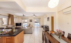 Large 3 bedroom house for sale in Kapparis