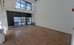 Large commercial Strovolos