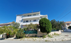 Large 3 bed apartment to rent in Engomi