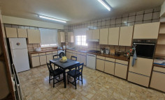 Large 3 bed apartment to rent in Engomi
