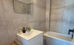 2 bedroom apartment to rent in Paralimni