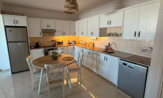 2 bedroom apartment to rent in Paralimni