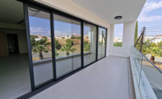 2 bedrooms apartment to rent in Palouriotissa