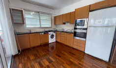 Spacious unfurnished top floor apartment in Kapsalos 