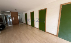 Spacious unfurnished top floor apartment in Kapsalos 