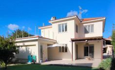 5 bedroom house to rent in Makedonitissa