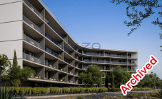 Modern three bedroom top floor apartment in Polemidia 
