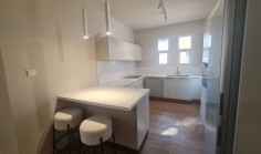 2 bed apartment to rent in Agioi Omologites