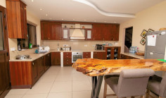 Spacious 5 bedroom house to rent in Protaras