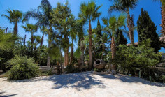 Spacious 5 bedroom house to rent in Protaras
