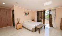 Spacious 5 bedroom house to rent in Protaras