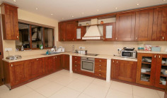 Spacious 5 bedroom house to rent in Protaras