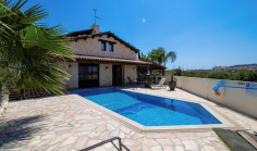 Spacious 5 bedroom house to rent in Protaras