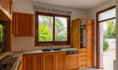 5 bedroom house to rent in Agios Dometios