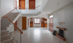 5 bedroom house to rent in Agios Dometios