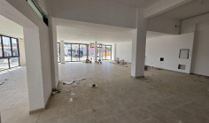 Commercial to rent in Pernera