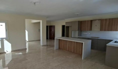 Beautiful 4 bedroom apartment to rent in Agioi Omologites